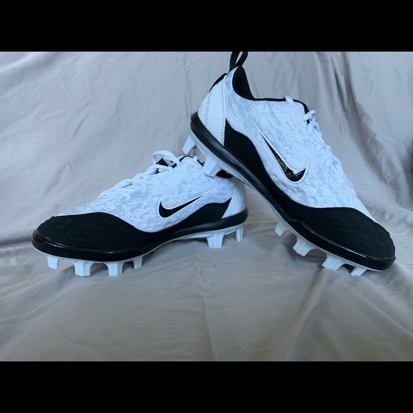 Nike women’s softball cleats-New without box - Picture 2 of 4